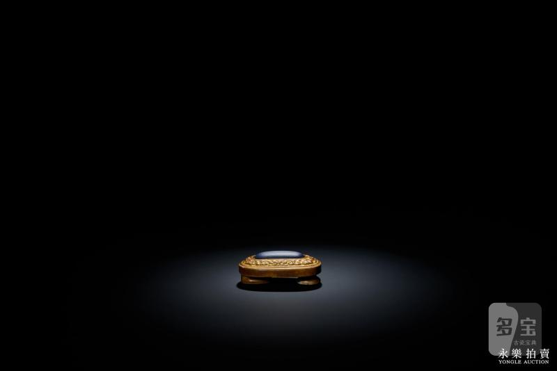清乾隆 金彩嵌仿青金石釉带扣 - 图6